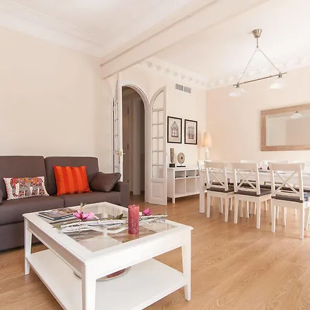 Trivao Passeig De Gracia Apartament